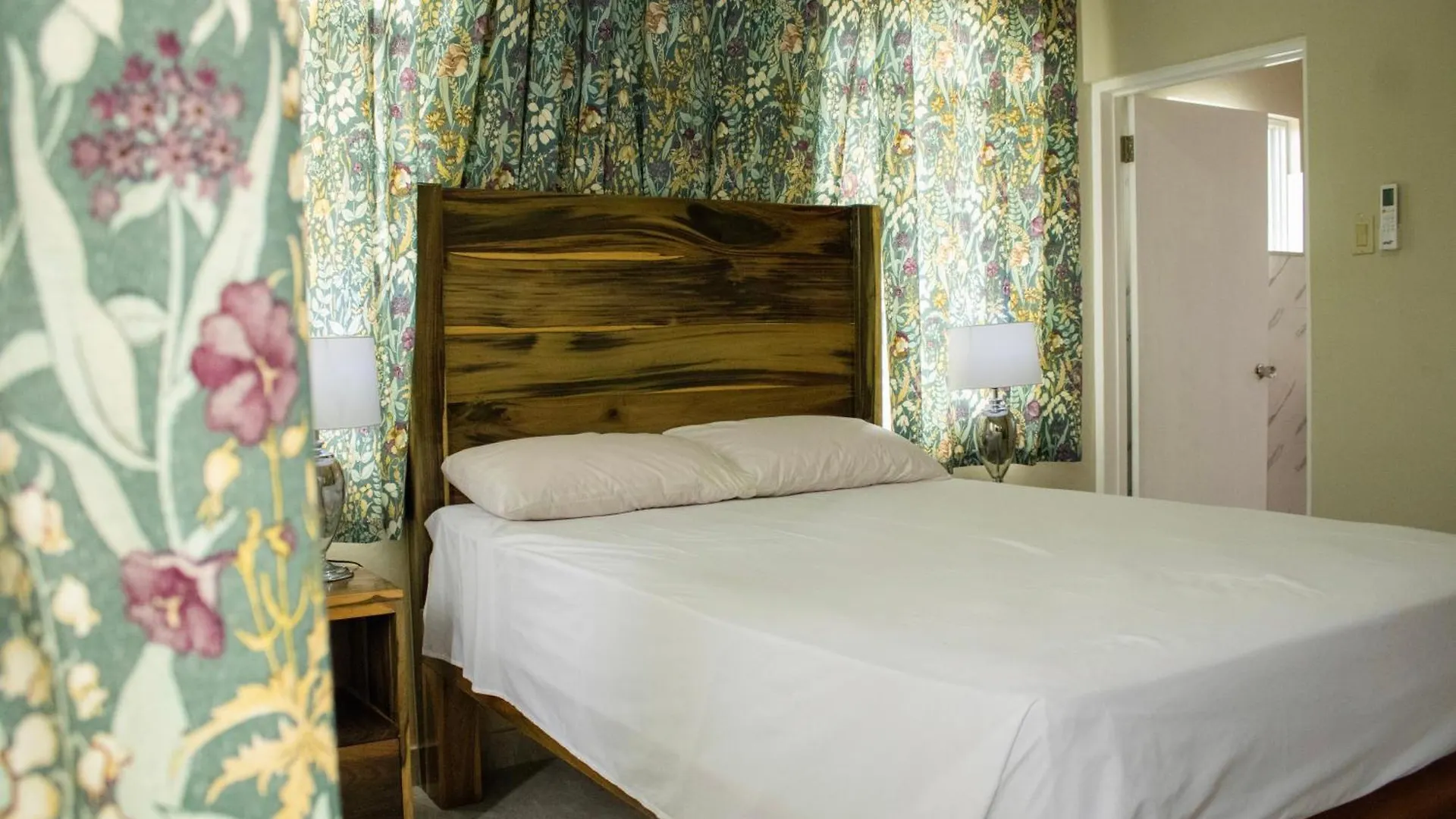 Affittacamere Hotel Demaroys Treasure Beach