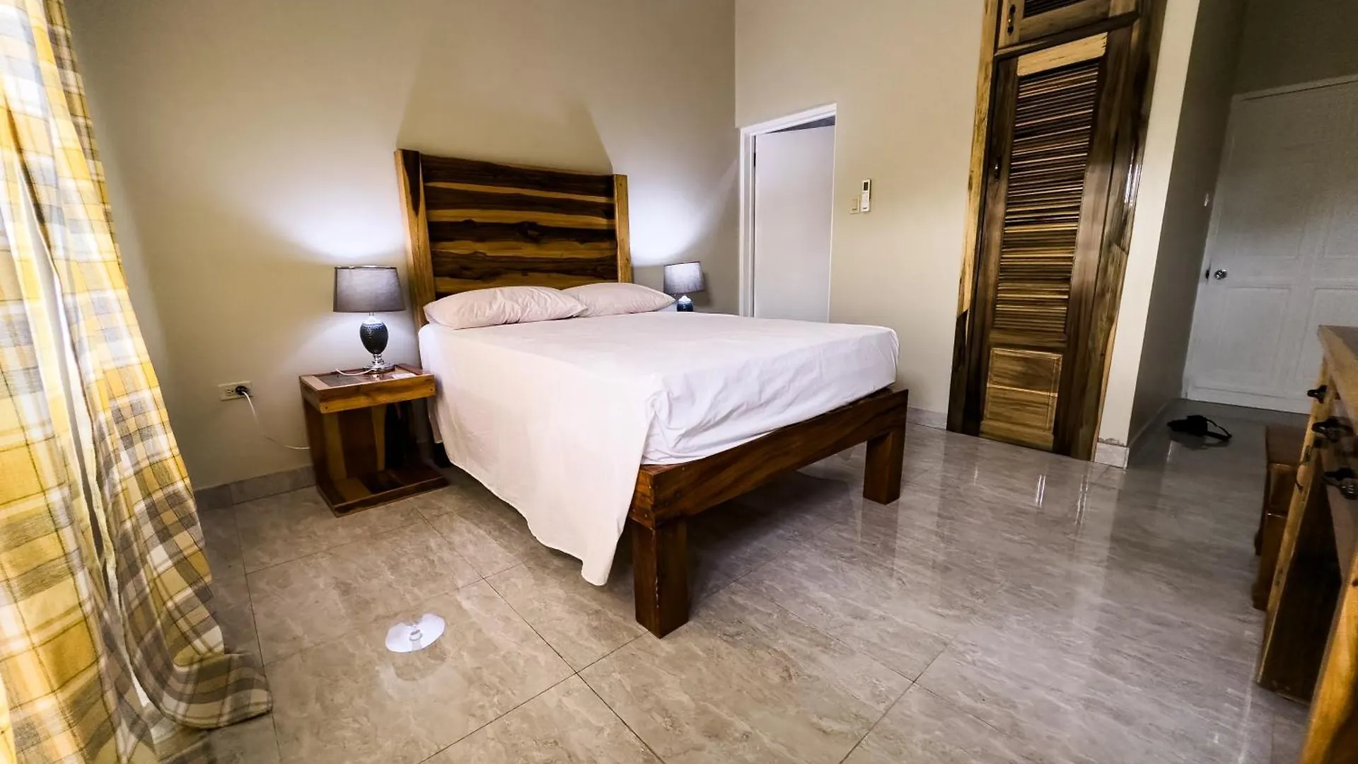 Affittacamere Hotel Demaroys Treasure Beach Giamaica